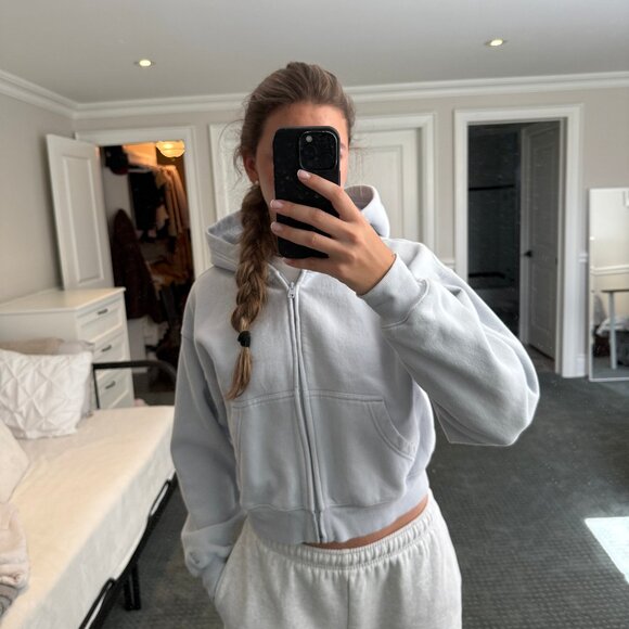 Aritzia Cozy Sweatfleece Boyfriend Boxy Zip Hoodie – Size Small - Picture 3 of 5